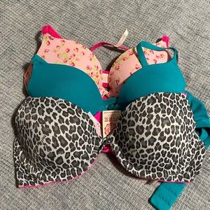 Victoria’s Secret PINK tshirt bras (bundle of 3)